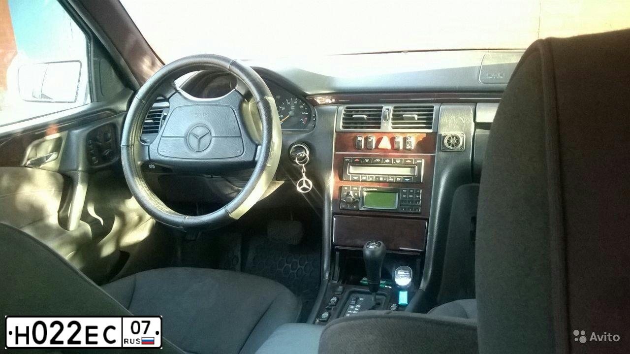 Фото автомобиля МЕРСЕДЕС-БЕНЦ 320, 1997 — госномер О088ЕВ126. Цвет: Белый