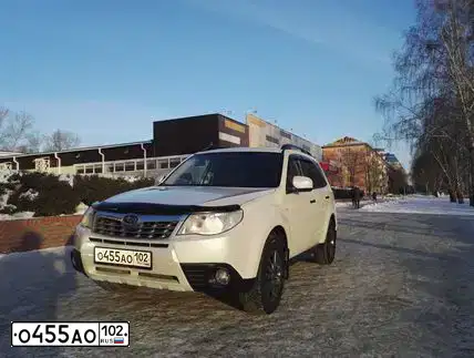Фото автомобиля SUBARU FORESTER, 2012 — госномер О455АО102. Цвет: БЕЛЫЙ