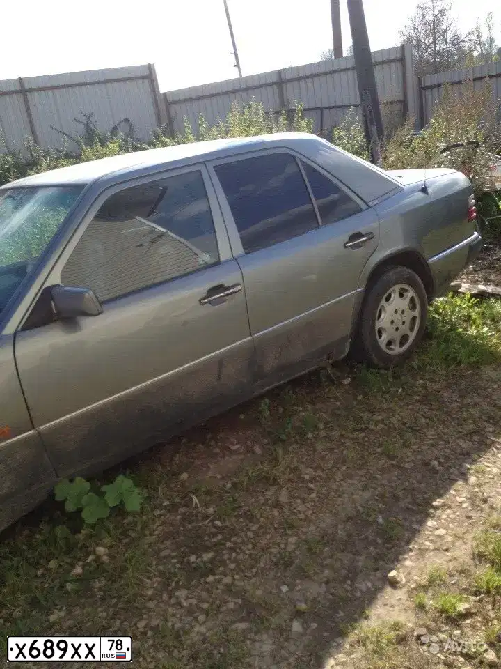 Фото автомобиля MERCEDES-BENZ C180, 2001 — госномер К759ТТ147. Цвет: Серебристый