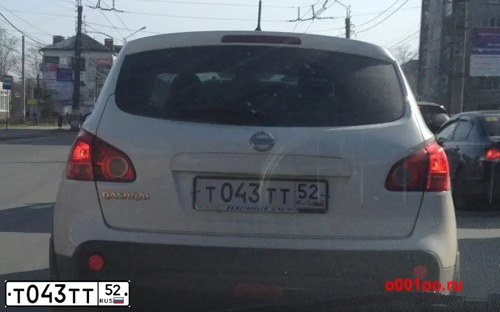 Фото автомобиля NISSAN QASHQAI, 2008 — госномер Т043ТТ52. Цвет: Белый