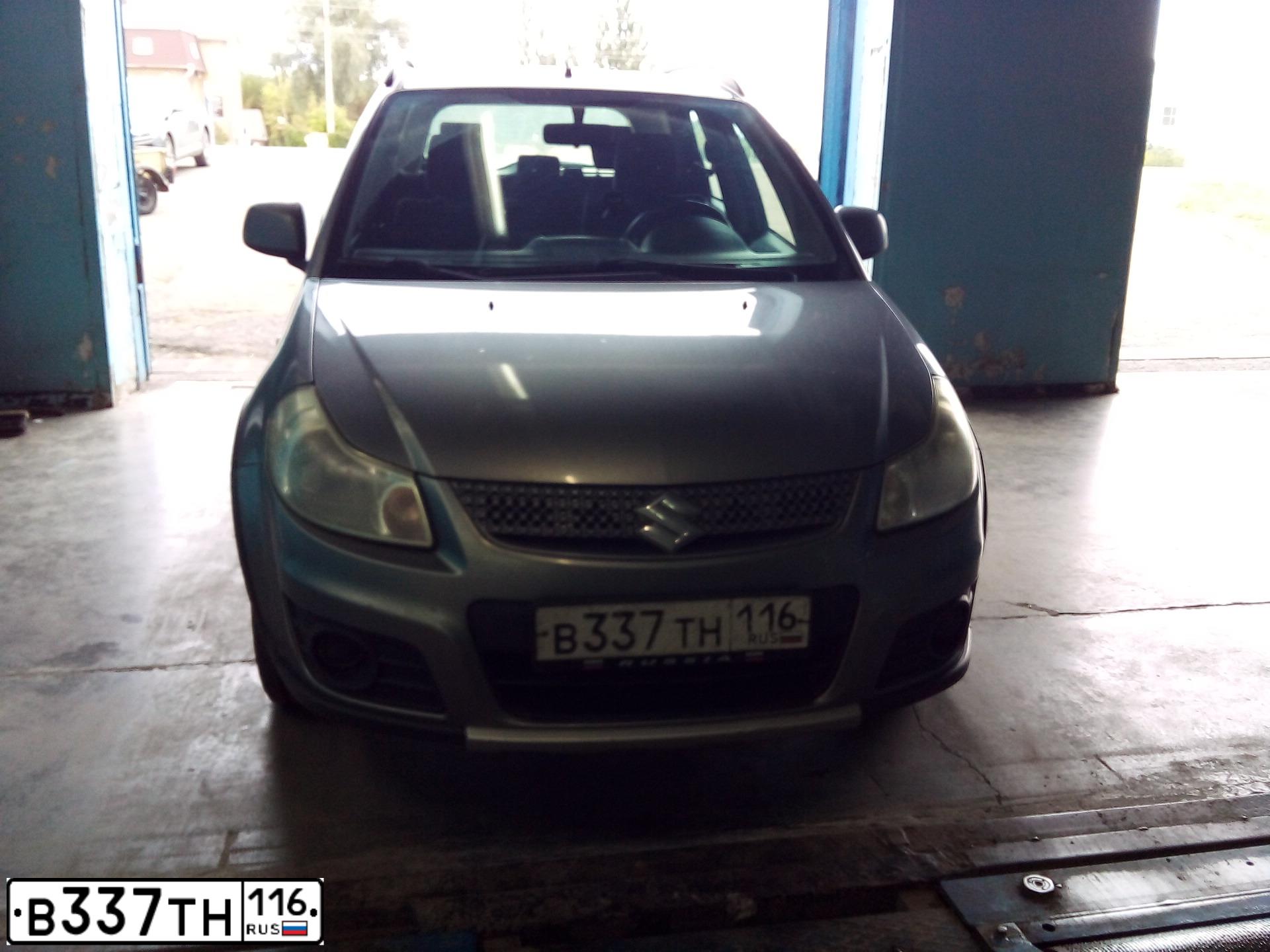 Фото автомобиля SUZUKI SX 4, 2010 — госномер В337ТН116. Цвет: СЕРЫЙ