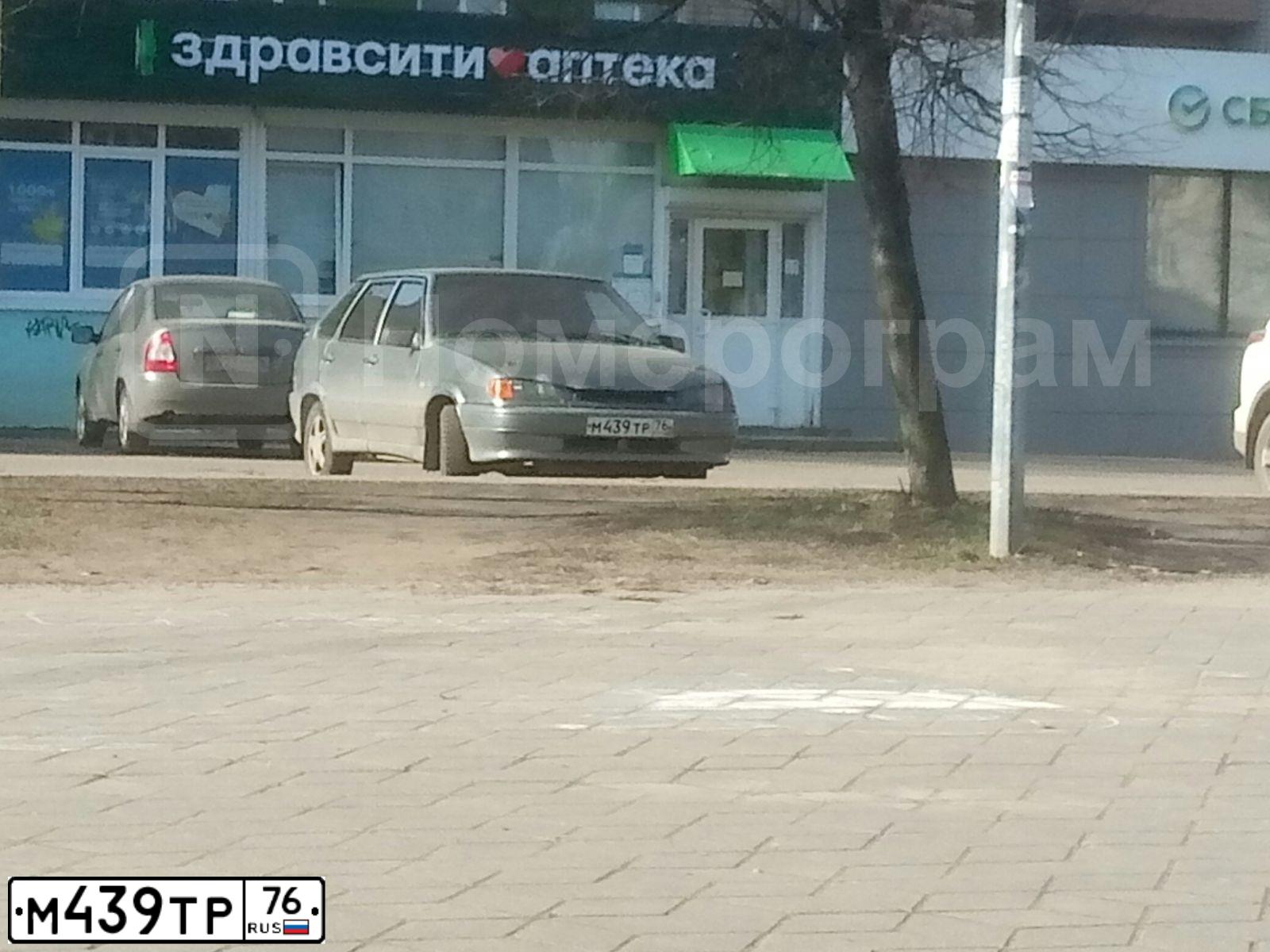 Фото автомобиля LADA 2114 SAMARA, 2006 — госномер А247УН35. Цвет: СЕРЫЙ
