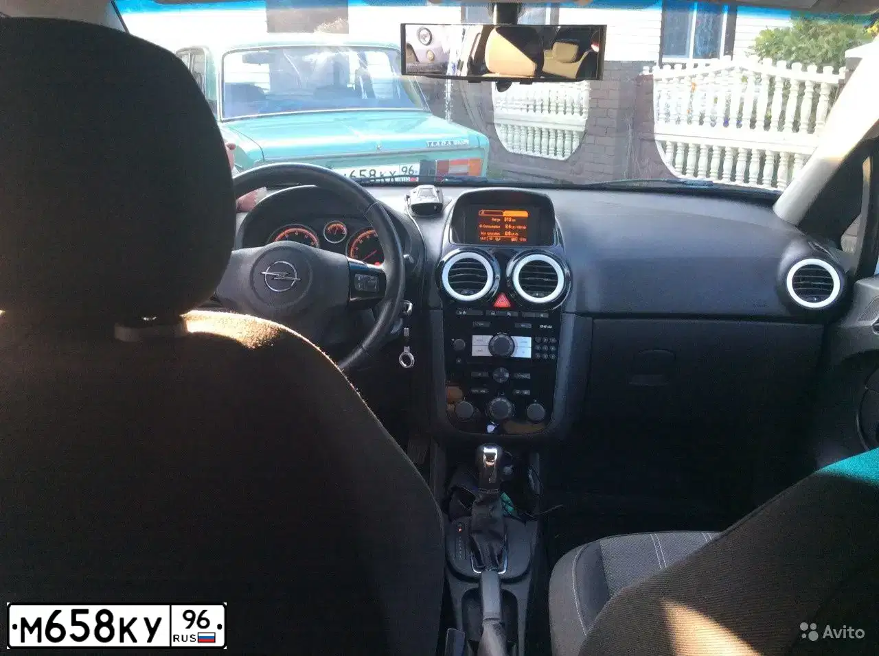 Фото автомобиля TOYOTA COROLLA, 2008 — госномер М658КУ96. Цвет: СЕРЕБРИСТЫЙ