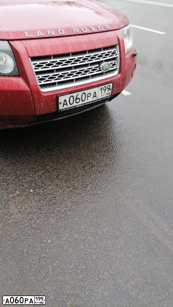 Фото автомобиля LANDROVER FREELANDER, 2009 — госномер А060РА199. Цвет: КРАСНЫЙ
