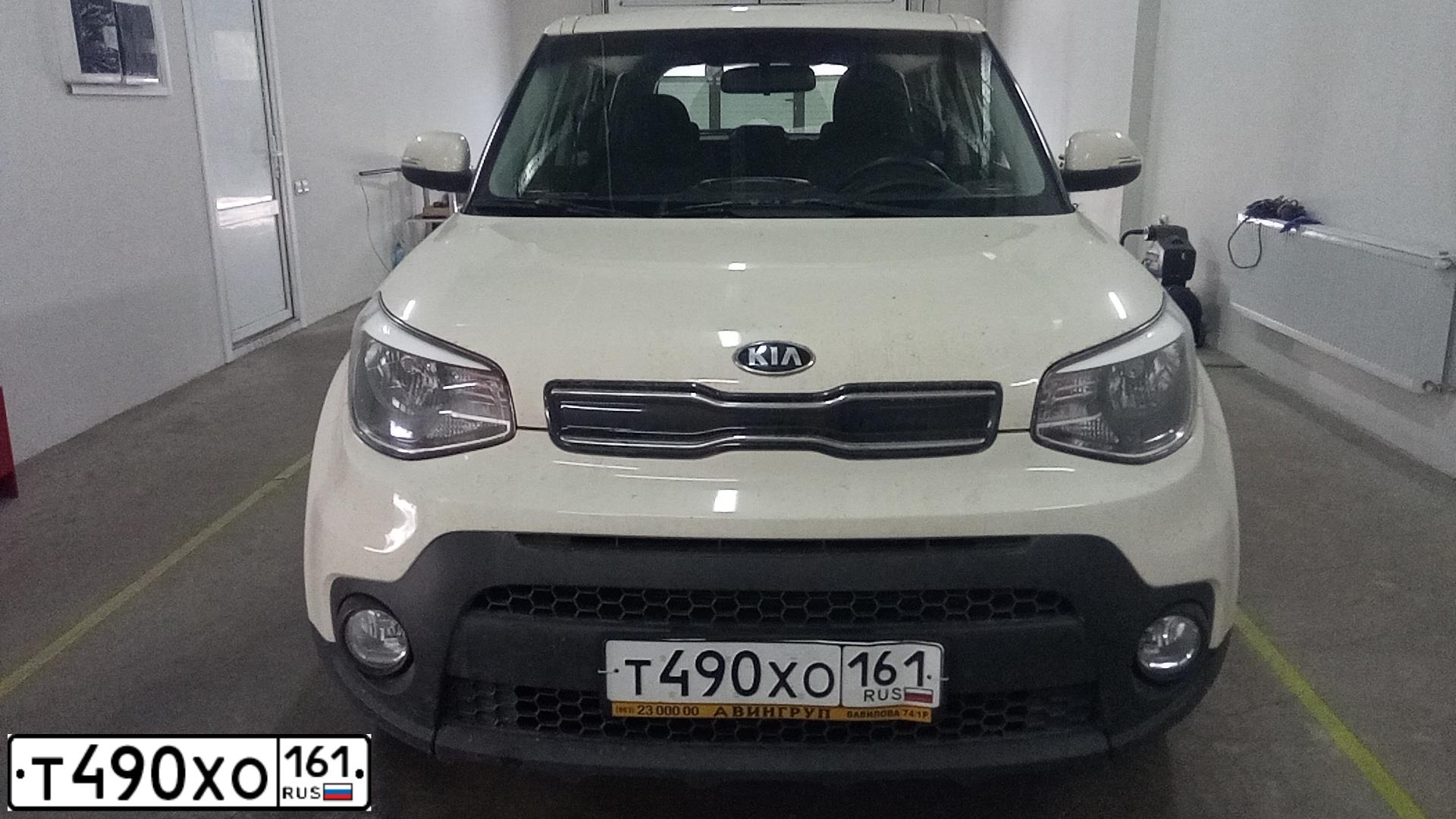 Фото автомобиля TOYOTA COROLLA, 2008 — госномер Е697РС186. Цвет: СЕРЫЙ