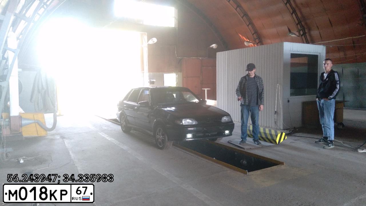Фото автомобиля LADA 2115 SAMARA, 2006 — госномер М018КР67. Цвет: ЧЕРНЫЙ