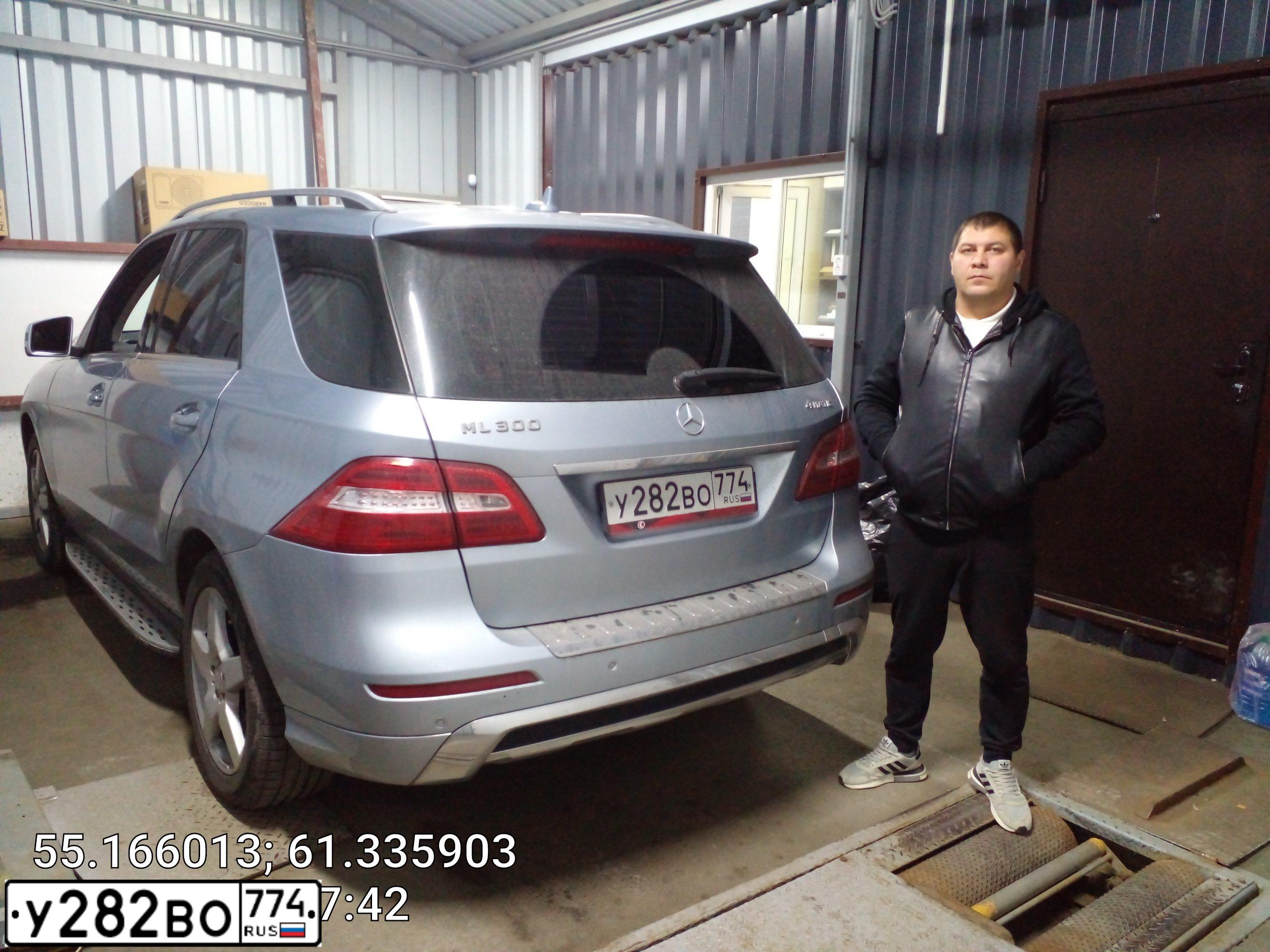 Фото автомобиля MERCEDES M-KLASSE, 2014 — госномер О222КН74. Цвет: СЕРЕБРИСТЫЙ