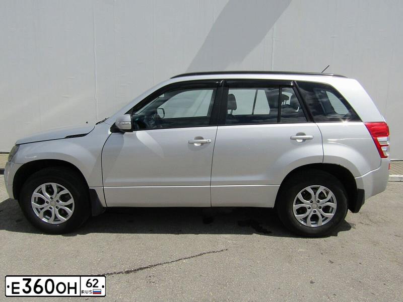 Фото автомобиля SUZUKI /GRAND/ VITARA, 2010 — госномер Н618ОМ62. Цвет: серебристый