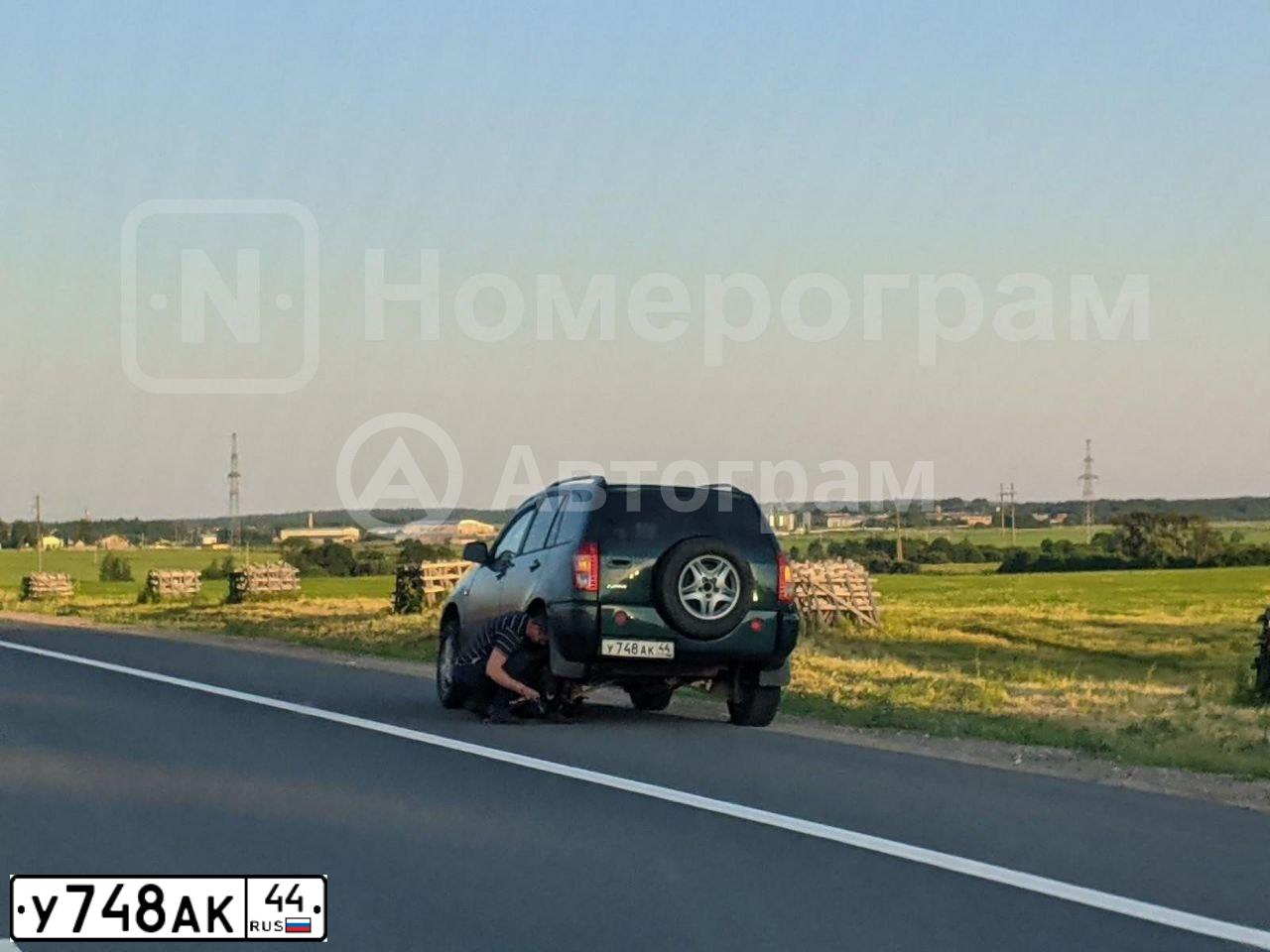 Фото автомобиля CHERY TIGGO, 2007 — госномер О340ХЕ47. Цвет: ЗЕЛЕНЫЙ