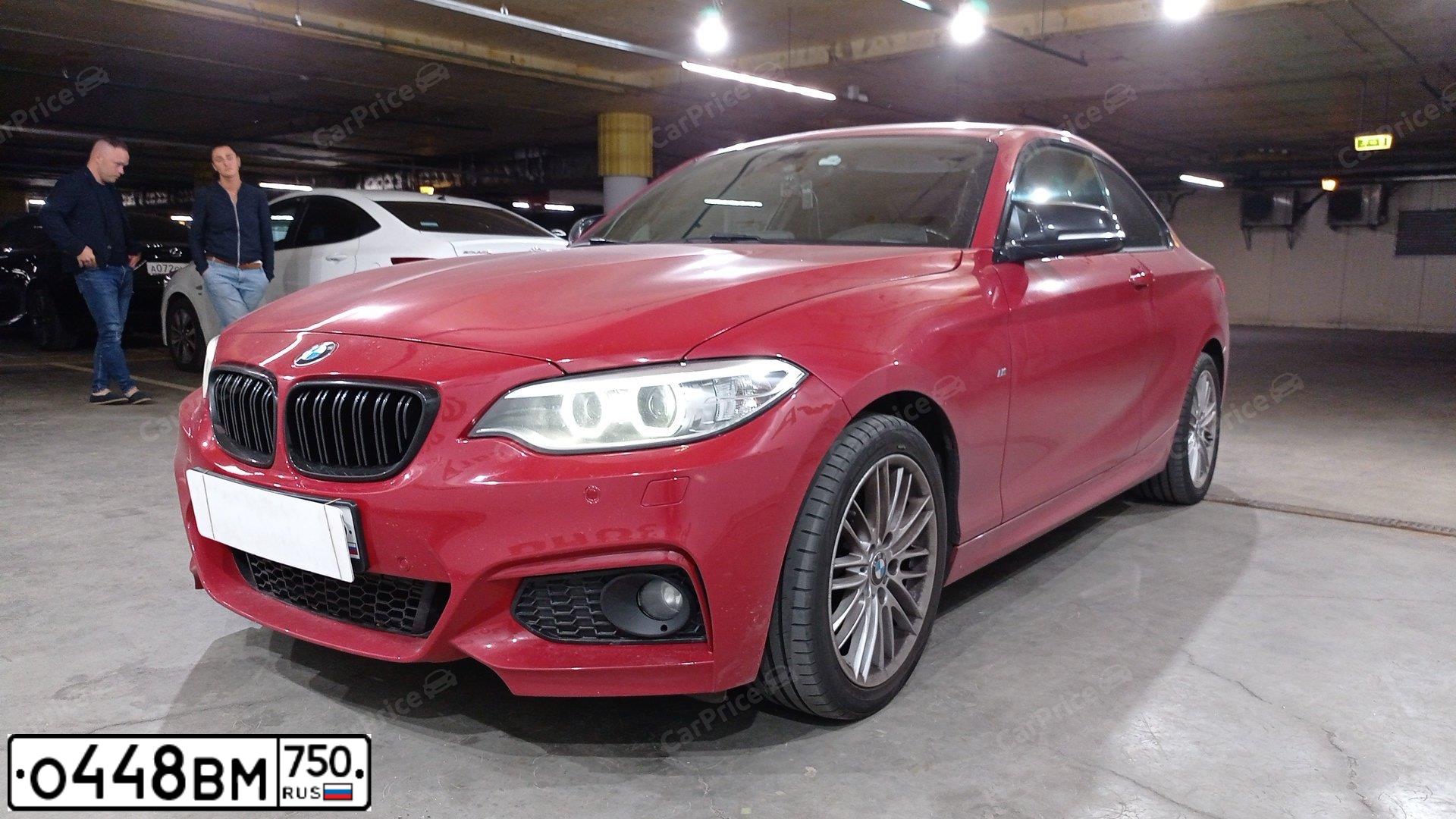 Фото автомобиля BMW SERIE 2, 2014 — госномер Т835МО198. Цвет: КРАСНЫЙ