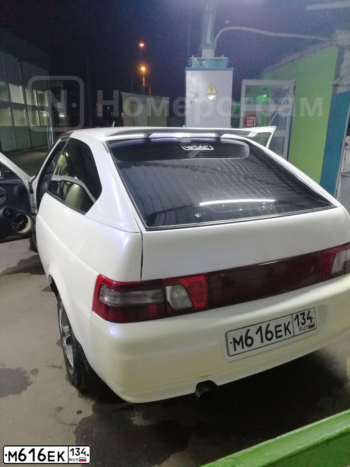 Фото автомобиля LADA 2112 LADA, 2008 — госномер М616ЕК134. Цвет: Белый