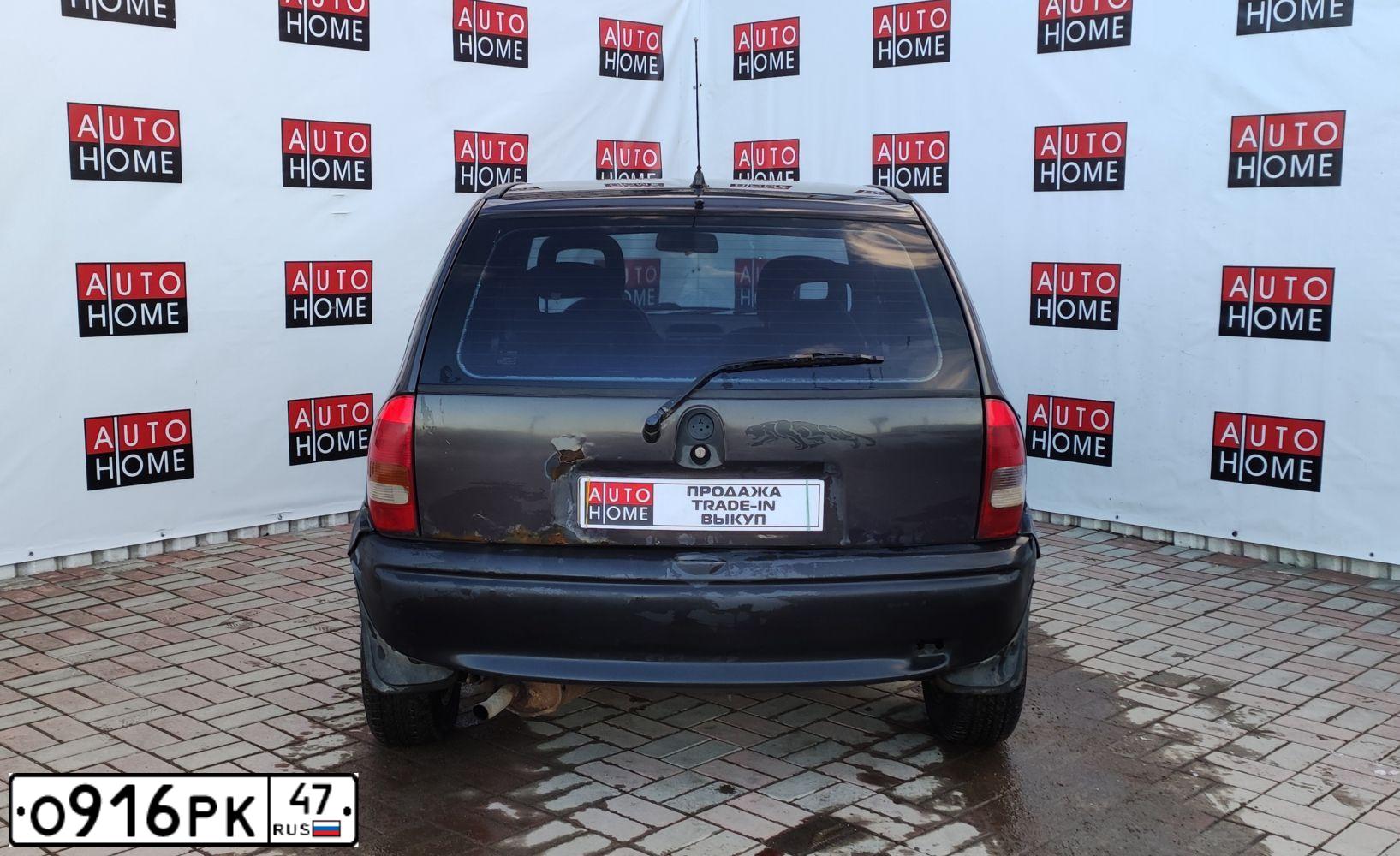 Фото автомобиля OPEL CORSA, 1996 — госномер М195СТ198. Цвет: Темно-синий