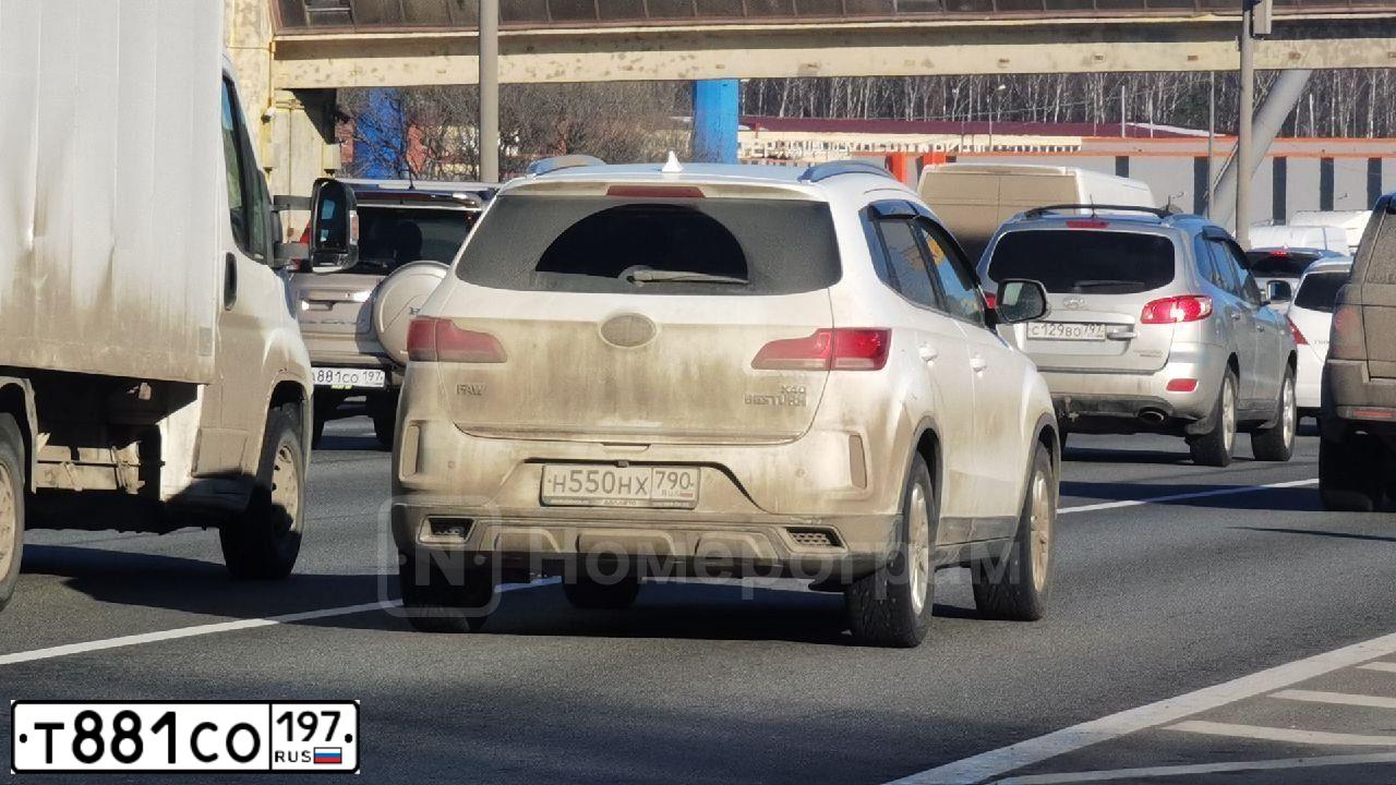 Фото автомобиля RENAULT LOGAN, 2012 — госномер Т930СА71. Цвет: Красный