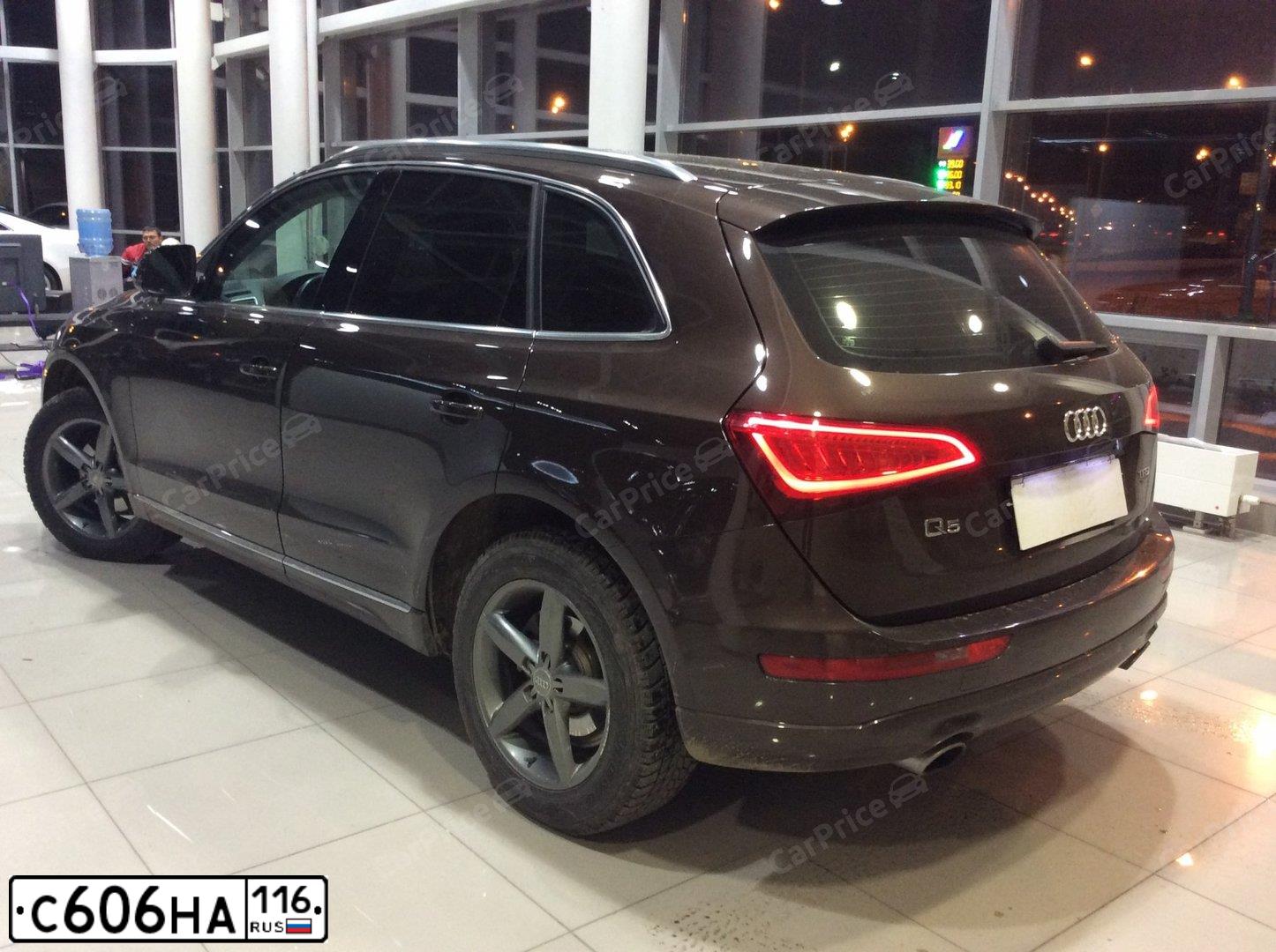 Фото автомобиля AUDI Q5, 2012 — госномер Н900АА774. Цвет: Коричневый