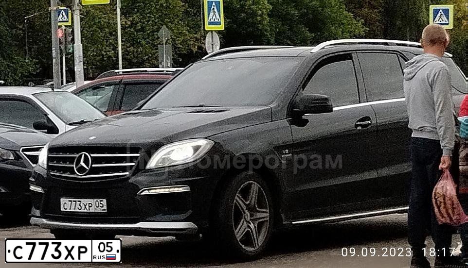 Фото автомобиля MERCEDES M-KLASSE, 2012 — госномер С773ХР05. Цвет: ЧЕРНЫЙ