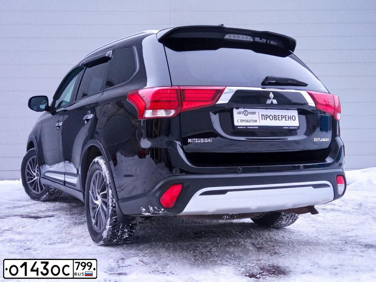 Фото автомобиля MITSUBISHI OUTLANDER, 2019 — госномер Р901РН154. Цвет: ЧЕРНЫЙ