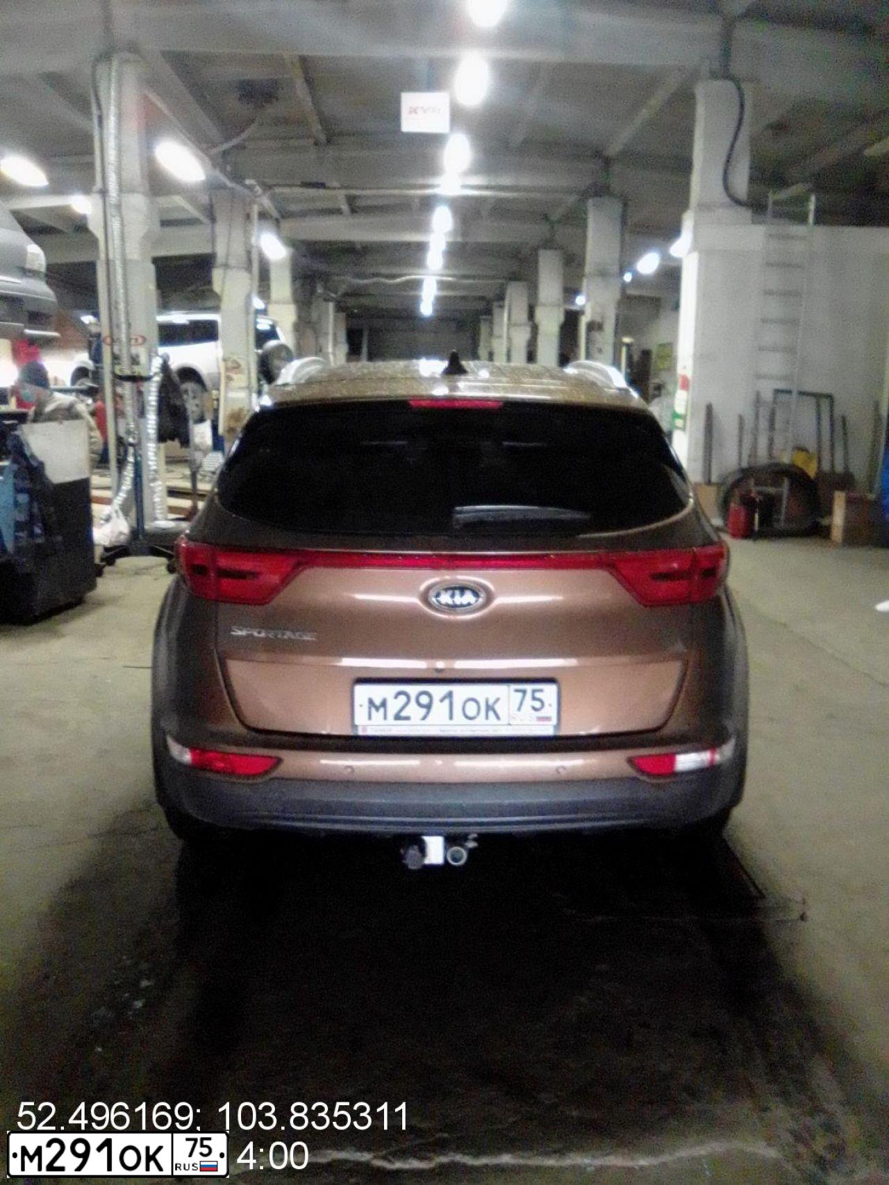 Фото автомобиля KIA SPORTAGE, 2016 — госномер К472ЕТ138. Цвет: Коричневый