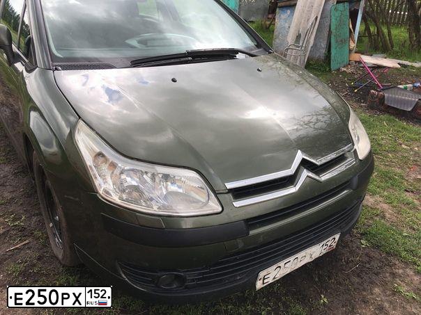Фото автомобиля CITROEN C4, 2005 — госномер С384УА152. Цвет: Темно-зеленый