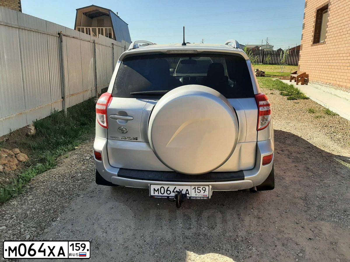 Фото автомобиля TOYOTA RAV4, 2012 — госномер М064ХА159. Цвет: СЕРЕБРИСТЫЙ