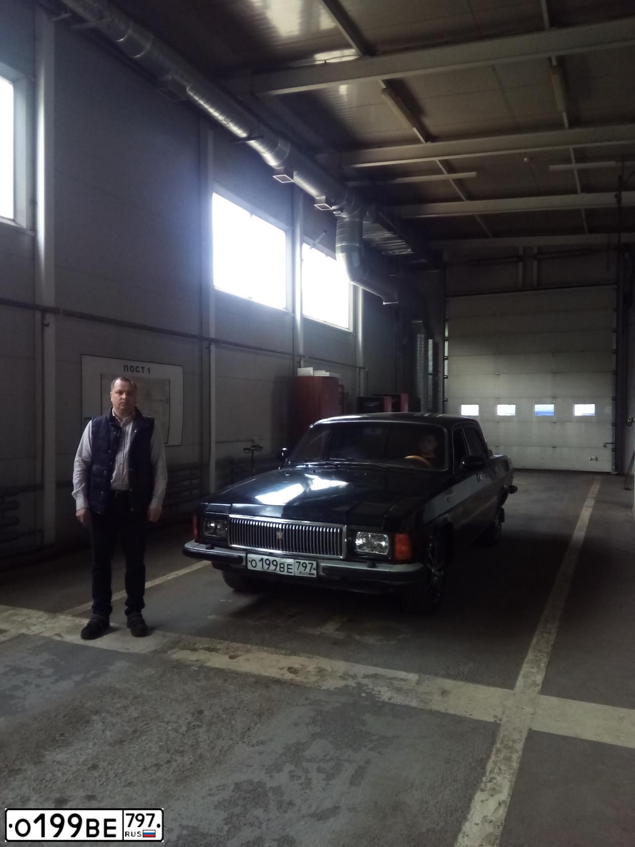 Фото автомобиля GAZ 3102, 2003 — госномер А368ХХ147. Цвет: ЧЕРНЫЙ