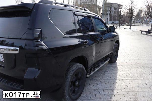 Фото автомобиля TOYOTA LANDCRUISER, 2015 — госномер О645ВТ180. Цвет: ЧЕРНЫЙ