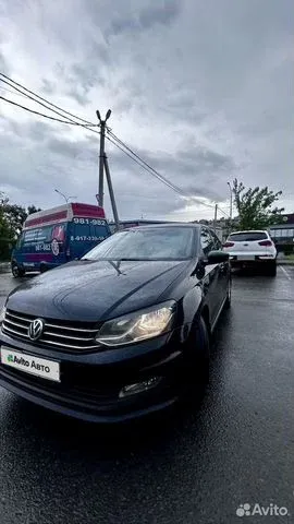 Фото автомобиля VOLKSWAGEN POLO, 2019 — госномер К260НМ134. Цвет: ЧЕРНЫЙ