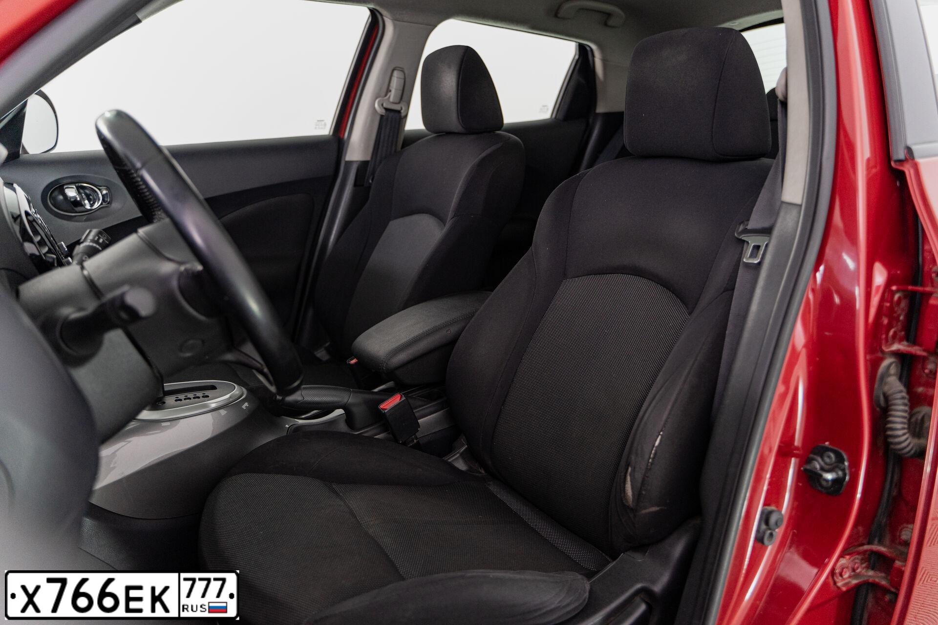 Фото автомобиля NISSAN JUKE, 2014 — госномер А854МА252. Цвет: Красный