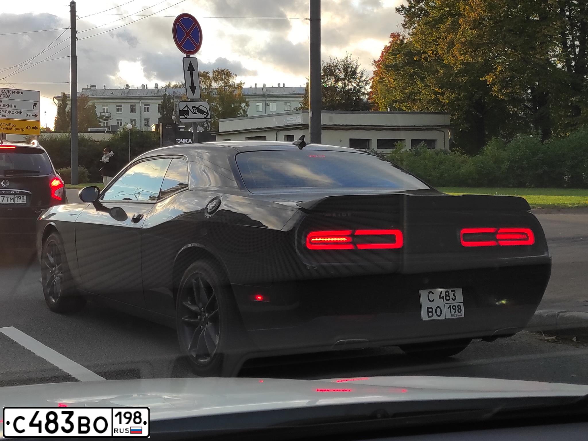Фото автомобиля DODGE CHALLENGER, 2021 — госномер Т178НУ196