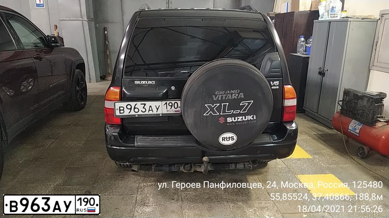 Фото автомобиля SUZUKI VITARA XL-7, 2001 — госномер В963АУ190. Цвет: ЧЕРНЫЙ