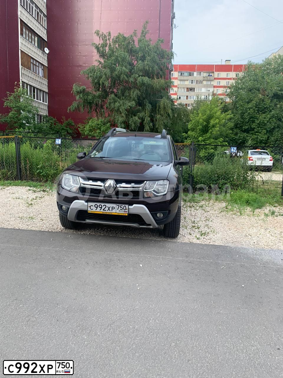 Фото автомобиля RENAULT DUSTER, 2019 — госномер С992ХР750. Цвет: Коричневый
