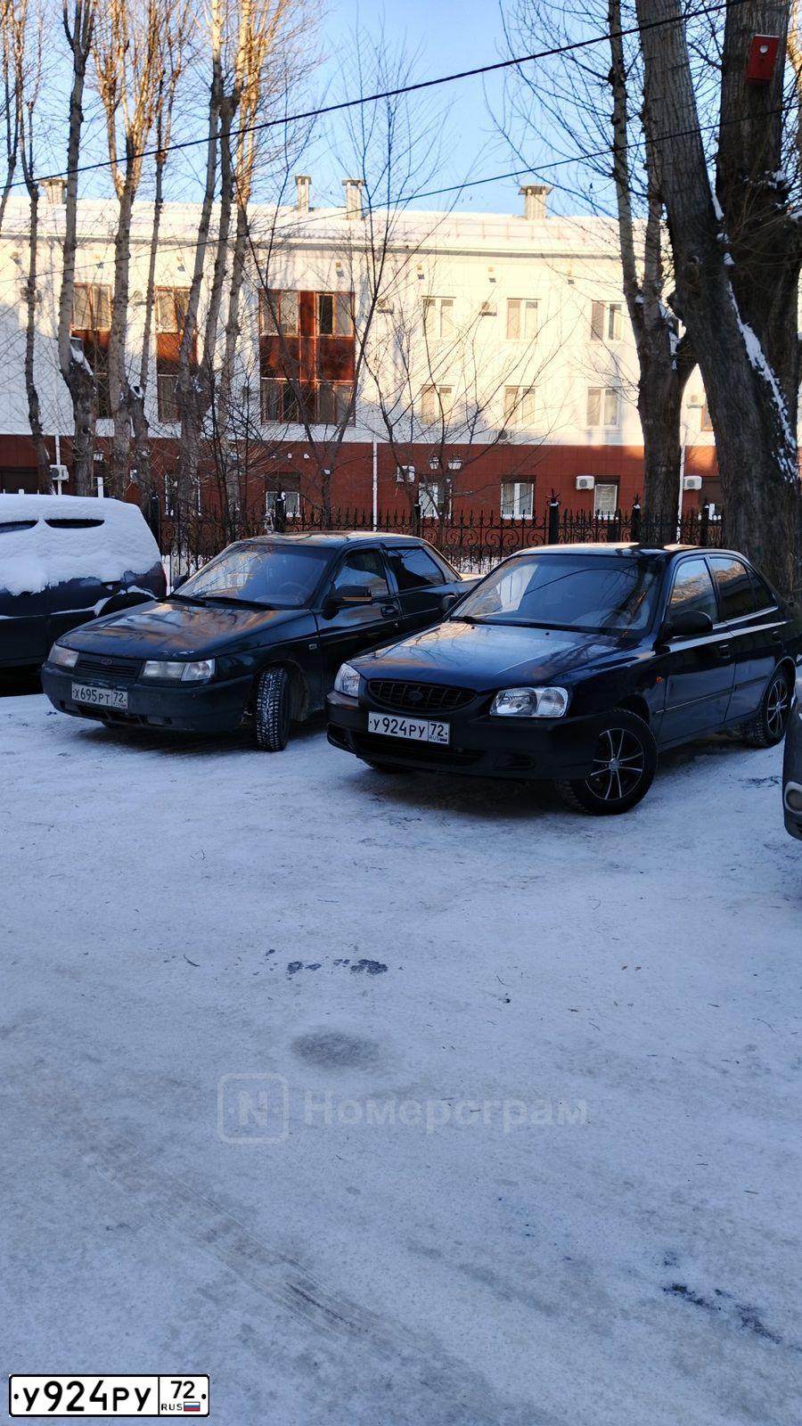 Фото автомобиля HYUNDAI ACCENT, 2008 — госномер А541ММ172. Цвет: синий