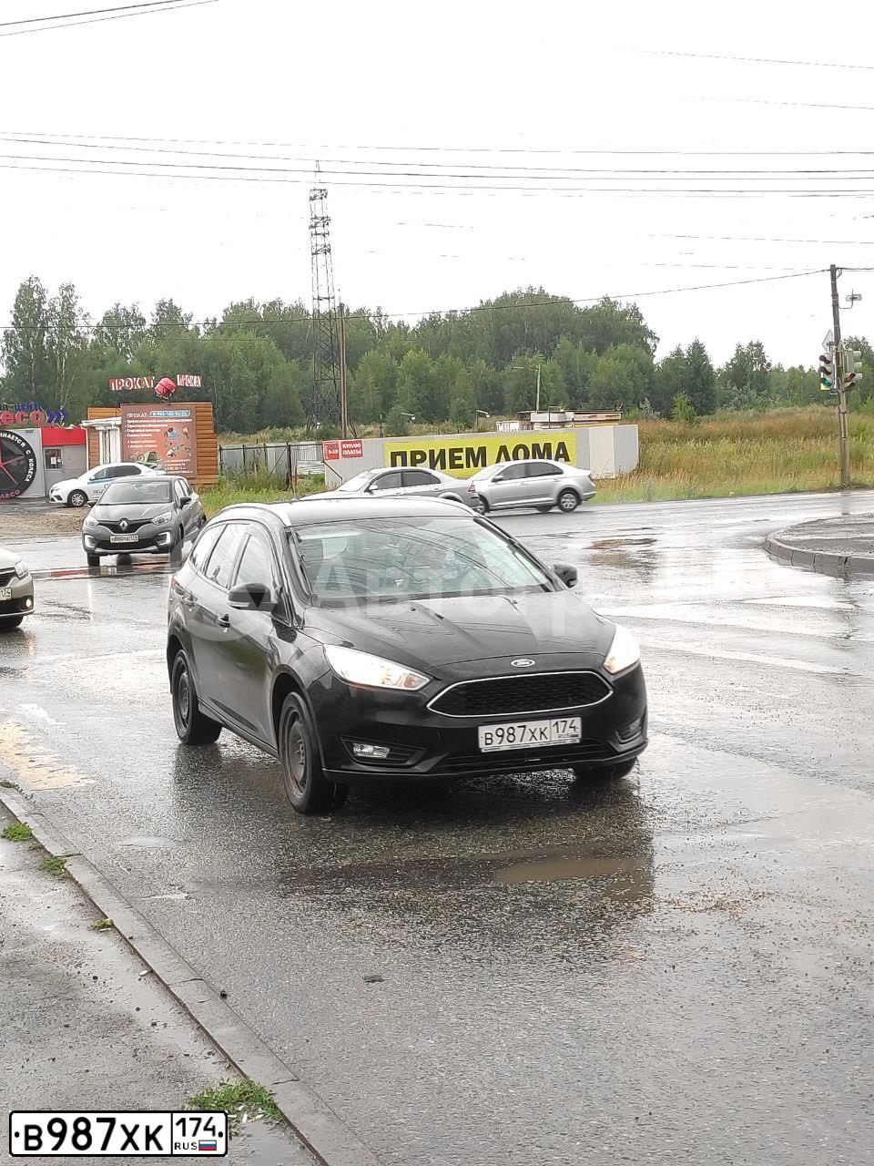 Фото автомобиля FORD FOCUS, 2017 — госномер В987ХК174. Цвет: ЧЕРНЫЙ