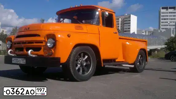 Фото автомобиля BMW SERIE 3, 2002 — госномер К330КМ29. Цвет: ТЕМНО-СЕРЫЙ