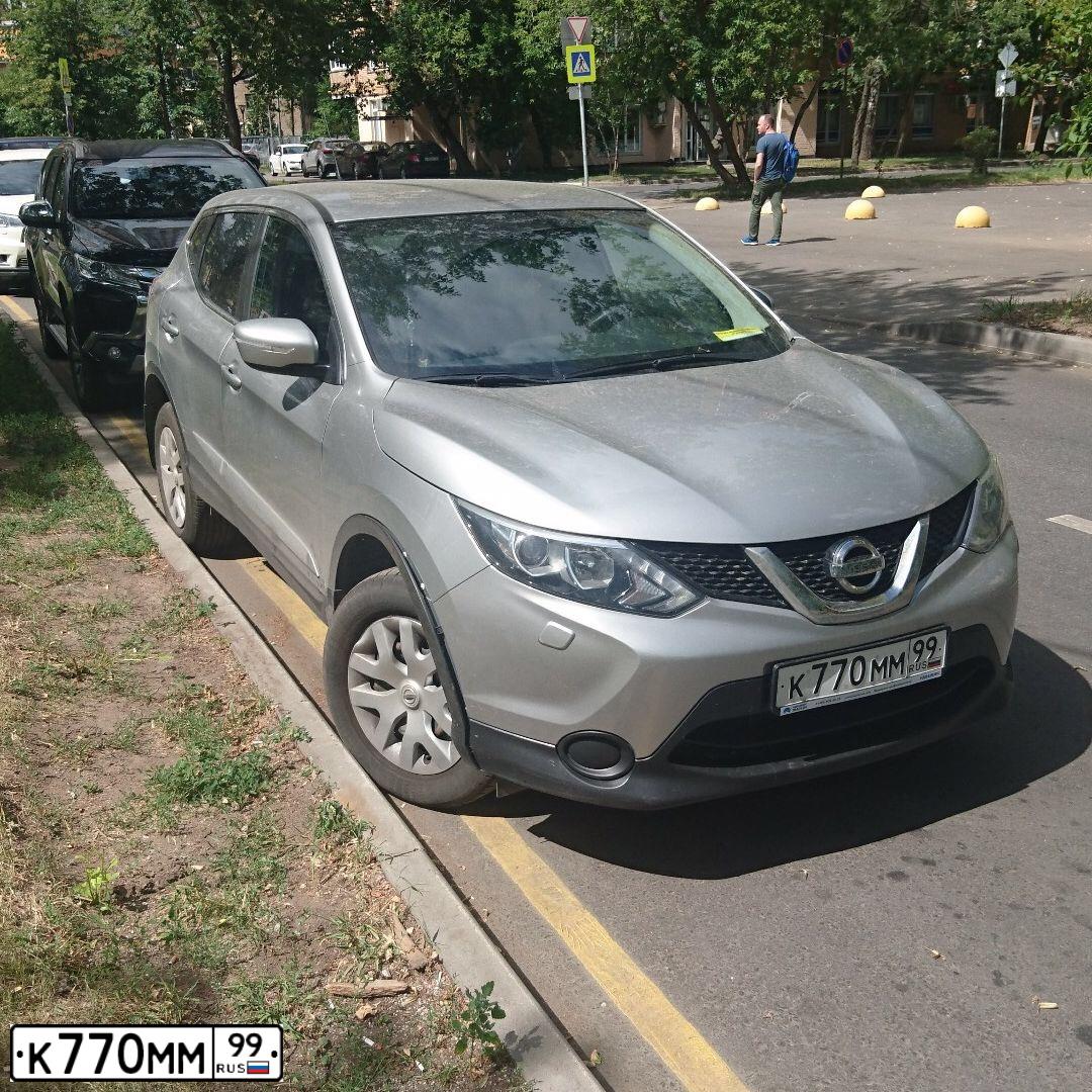 Фото автомобиля NISSAN QASHQAI, 2008 — госномер К770ММ99. Цвет: СЕРЫЙ