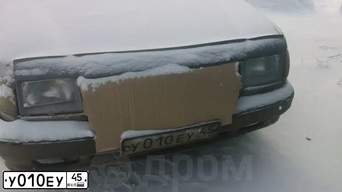 Фото автомобиля GAZ 3110 WOLGA, 2002 — госномер У010ЕУ45. Цвет: СЕРЕБРИСТЫЙ