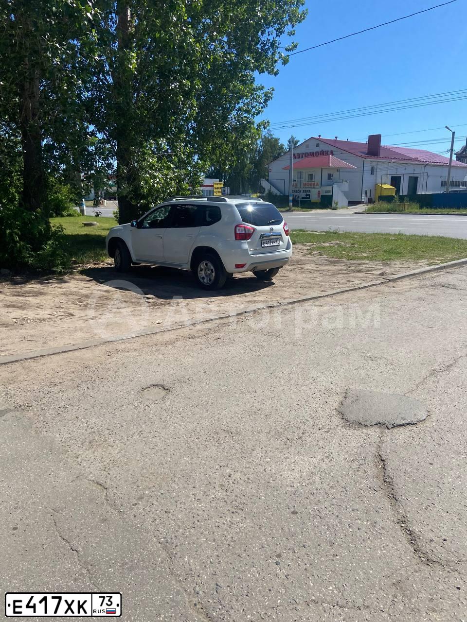 Фото автомобиля БМВ X6 XDRIVE 35I, 2008 — госномер М738НА28. Цвет: ЧЕРНЫЙ