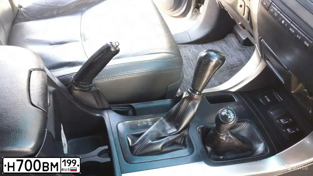 Фото автомобиля TOYOTA LANDCRUISER, 2007 — госномер А265РС92. Цвет: СЕРЕБРИСТЫЙ
