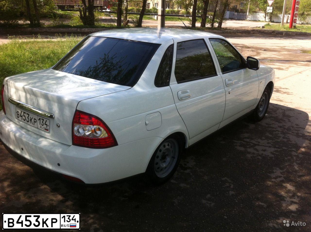 Фото автомобиля LADA 2170 PRIORA, 2014 — госномер Е041НР95. Цвет: Белый