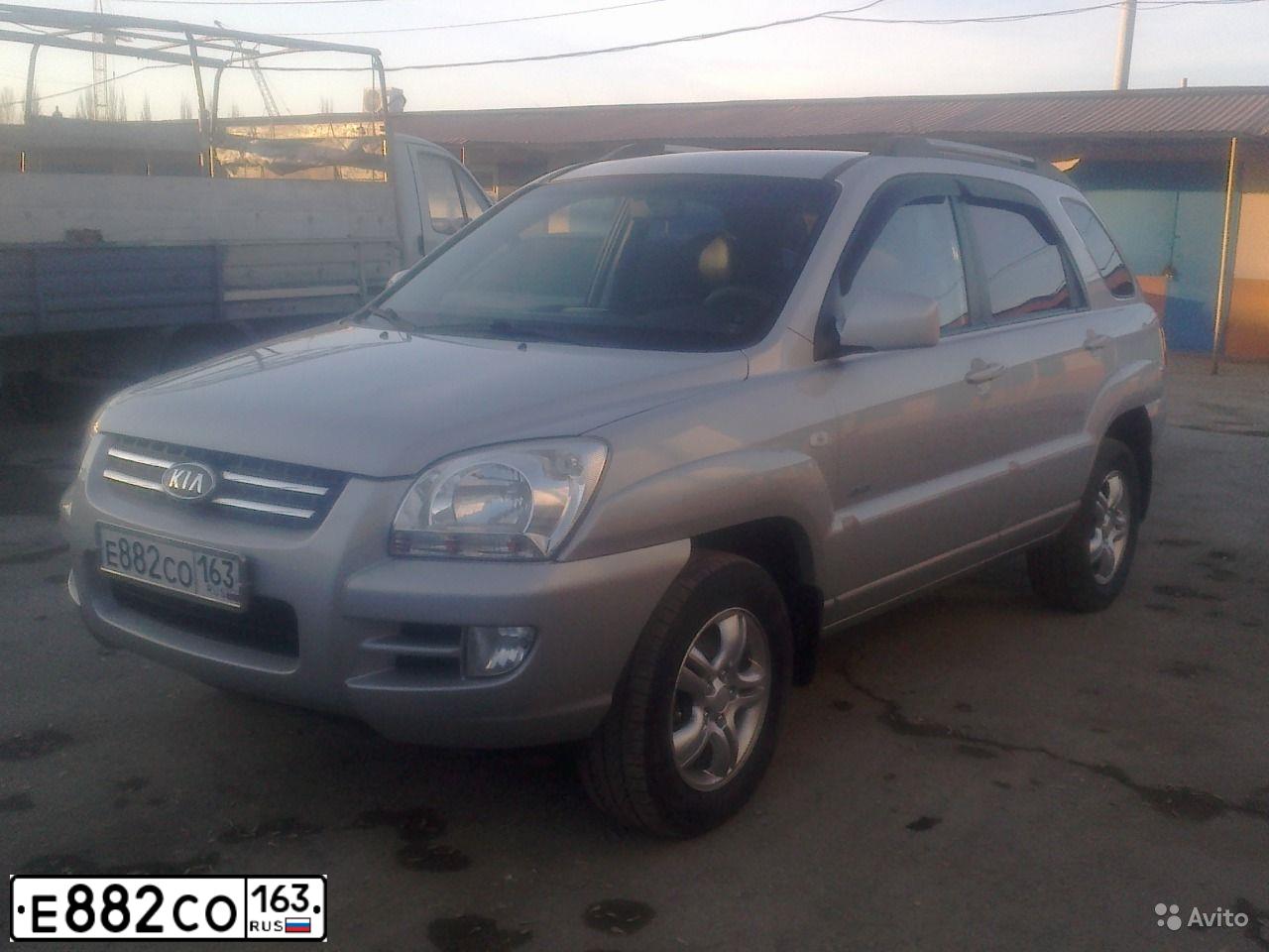 Фото автомобиля KIA SPORTAGE, 2007 — госномер О663ТК174. Цвет: серебристый