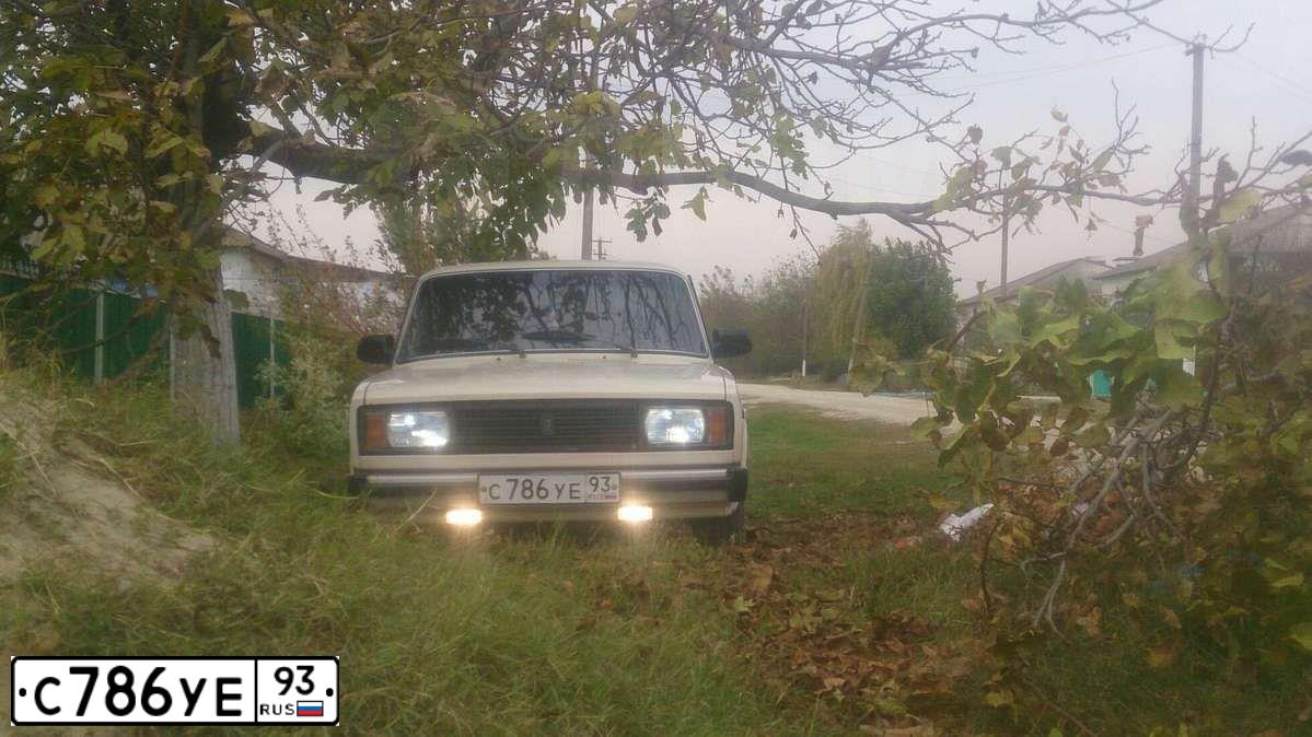 Фото автомобиля LADA 2105, 1996 — госномер С786УЕ93. Цвет: Белый
