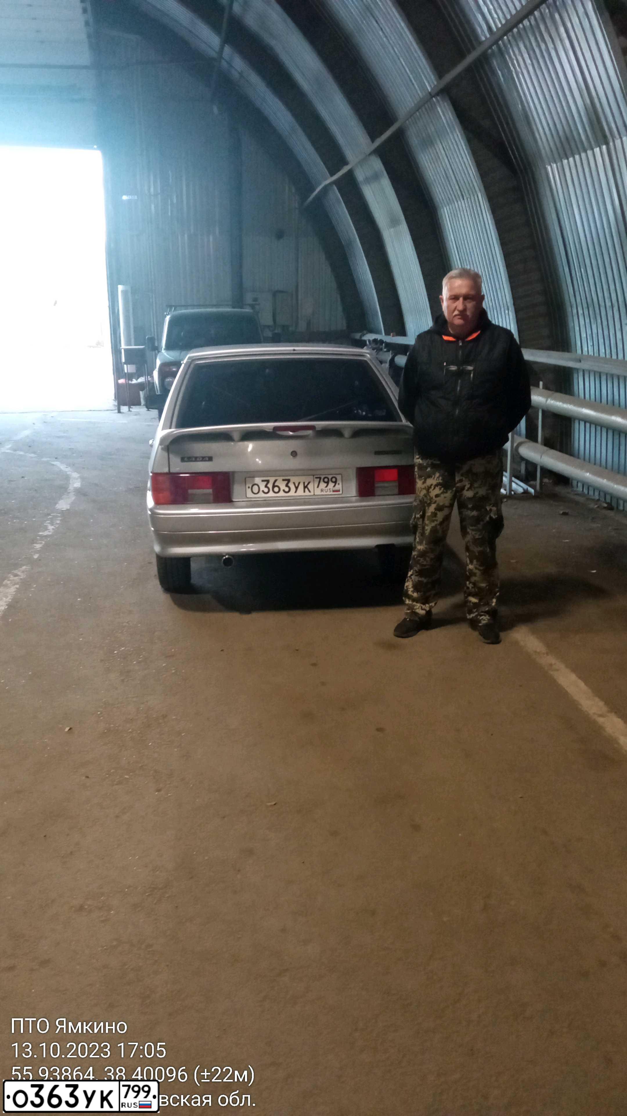 Фото автомобиля LADA 2114 SAMARA, 2011 — госномер О363УК799. Цвет: Светло-Серебристый металлик