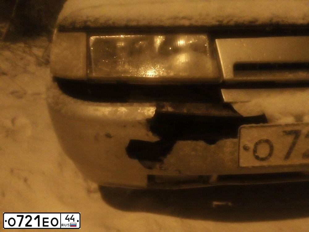 Фото автомобиля LADA 2112 LADA, 2004 — госномер Е196ОТ90. Цвет: СВЕТЛО-СЕРЕБРИСТЫЙ МЕТАЛЛ