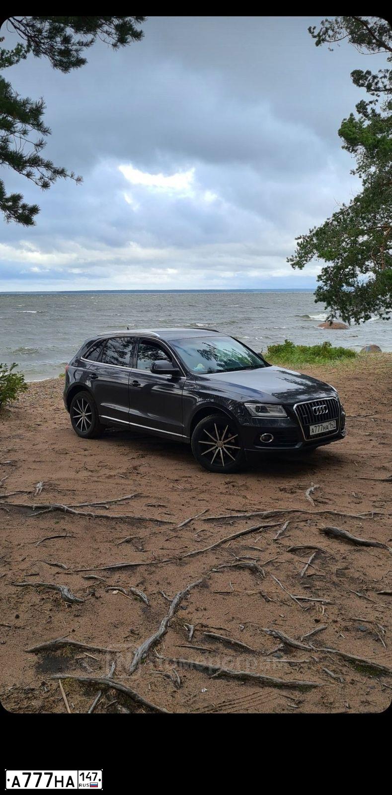 Фото автомобиля AUDI Q5, 2014 — госномер А777НА147. Цвет: ЧЕРНО-СЕРЫЙ