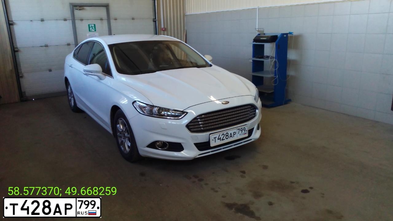 Фото автомобиля FORD MONDEO, 2017 — госномер А784ТУ43. Цвет: Белый