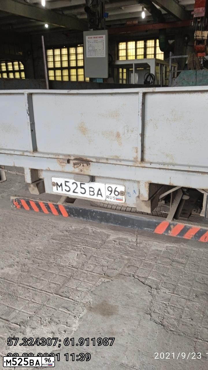 Фото автомобиля ISUZU NQR, 2007 — госномер М525ВА96. Цвет: Белый