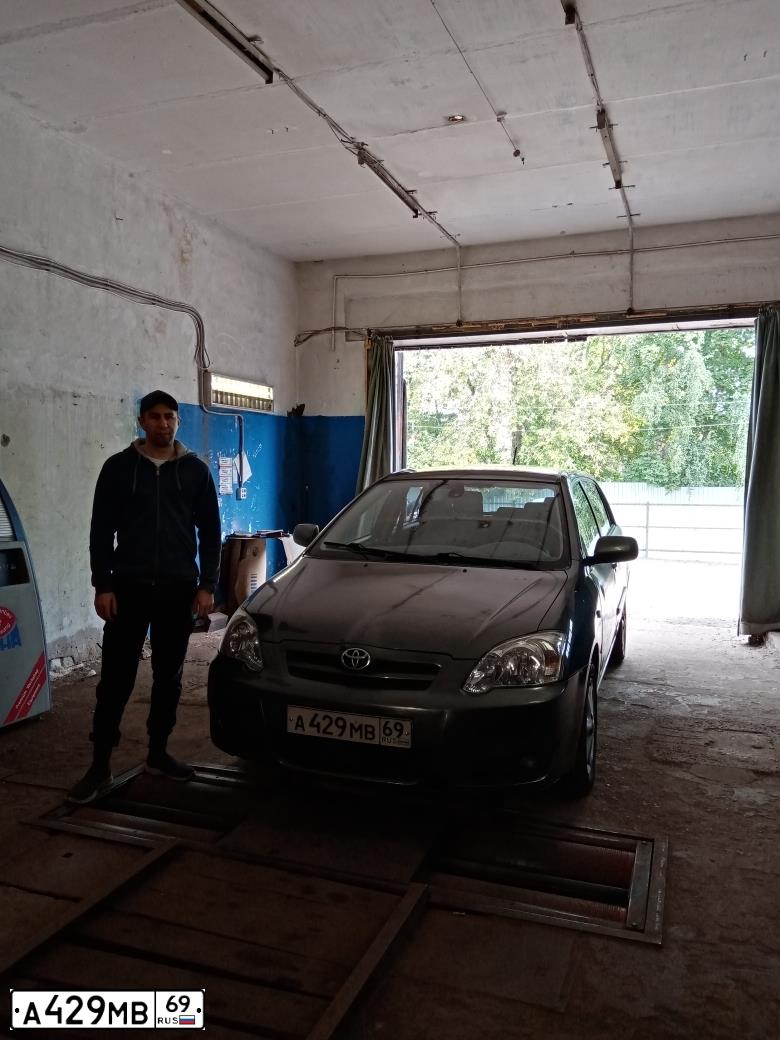 Фото автомобиля TOYOTA COROLLA, 2006 — госномер Н107УЕ69