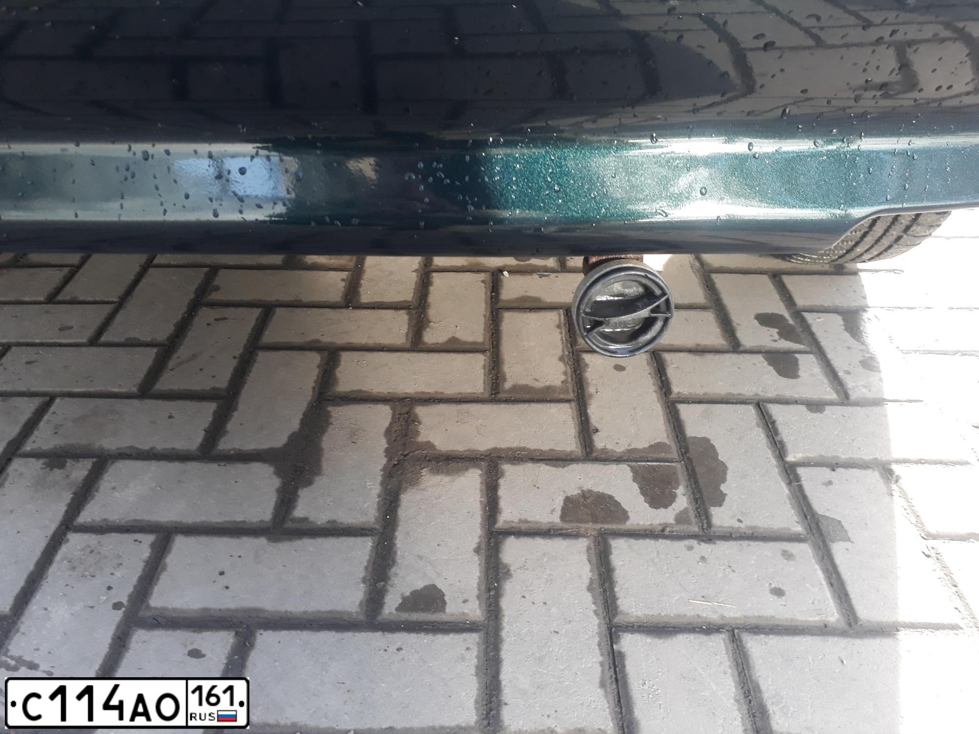 Фото автомобиля VAZ 2114 SAMARA, 2008 — госномер С114АО161. Цвет: Т.ЗЕЛЕНЫЙ