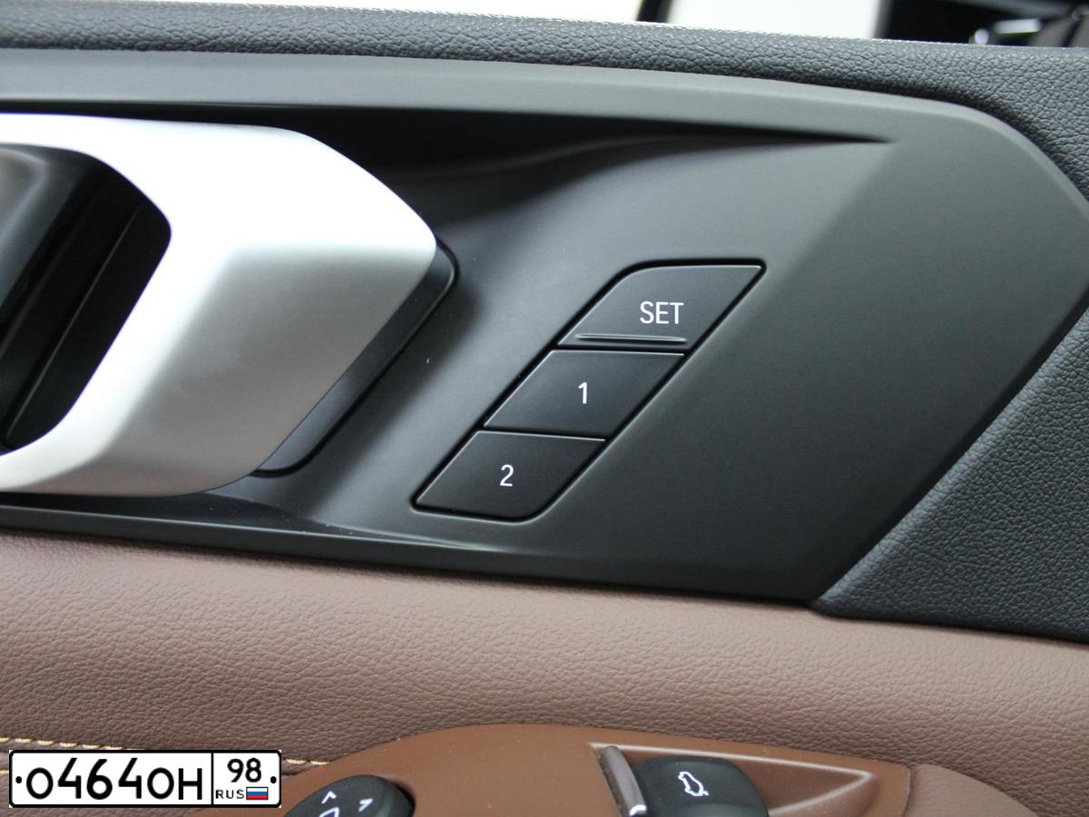 Фото автомобиля BMW X5, 2019 — госномер В460ВР92. Цвет: ЧЕРНЫЙ