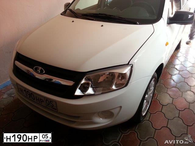Фото автомобиля LADA 2190 GRANTA, 2014 — госномер Н190НР05. Цвет: БЕЛЫЙ