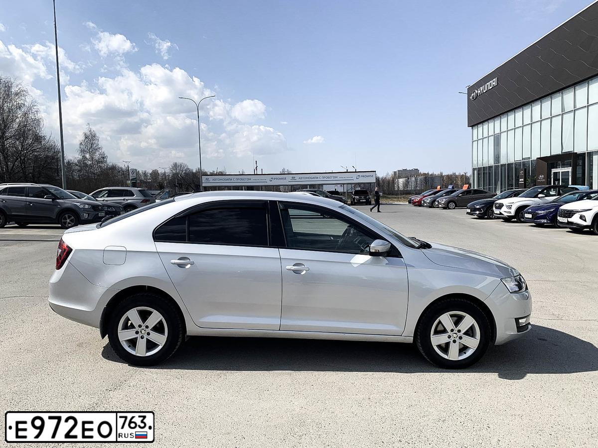 Фото автомобиля SKODA RAPID, 2019 — госномер М660ЕУ21. Цвет: СЕРЫЙ